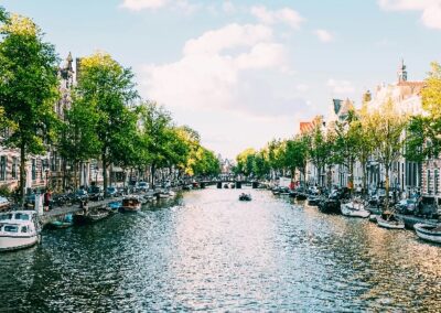 Bedrijfsleven in metropoolregio Amsterdam bezorgd over digitale autonomie