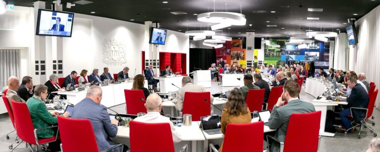 AI in de gemeenteraad: Zoetermeer verlengt MAAT voor verbeterde zoekfunctionaliteit