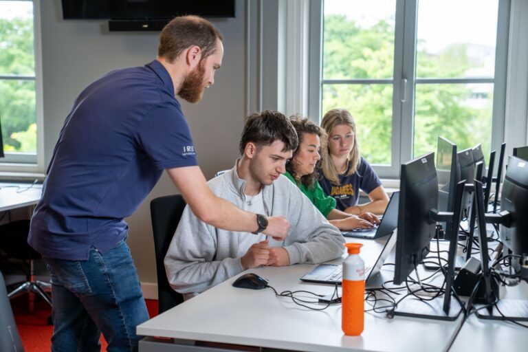BUas eerste Europese onderwijsinstelling met Claude for Education: AI voor iedereen
